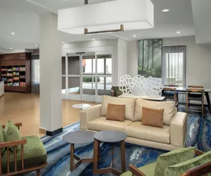 Photo 2 - Fairfield Inn & Suites by Marriott Albuquerque Airport