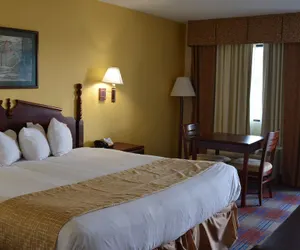 Photo 5 - Travelodge by Wyndham Montgomery East