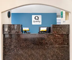 Photo 2 - Quality Inn & Suites Decatur - Priceville I-65