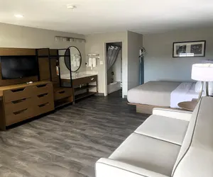 Photo 5 - SureStay Plus by Best Western Alamogordo White Sands