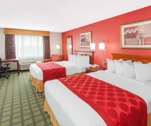 Photo 5 - Ramada Limited Decatur