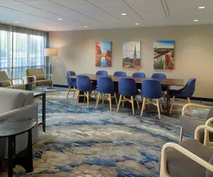 Photo 4 - Fairfield Inn & Suites by Marriott Frederick