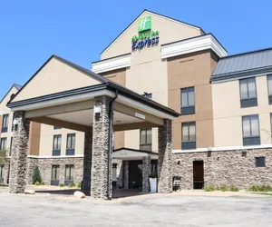 Photo 2 - Holiday Inn Express Cedar Rapids (Collins Rd), an IHG Hotel