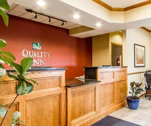 Photo 4 - Quality Inn Pontiac