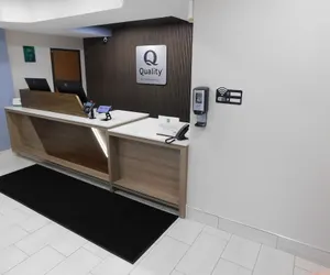Photo 5 - Quality Inn Pontiac