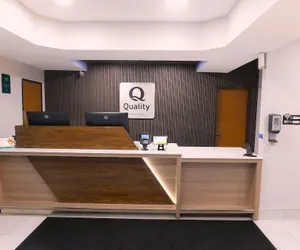 Photo 4 - Quality Inn Pontiac
