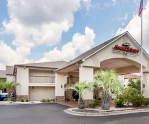 Photo 2 - Howard Johnson by Wyndham Savannah GA