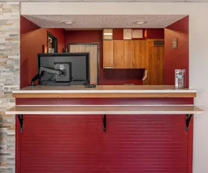 Photo 5 - Red Roof Inn Queensbury