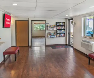 Photo 3 - Red Roof Inn Queensbury