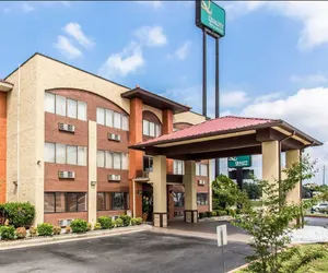 Photo 2 - Quality Inn & Suites Morrow Atlanta South