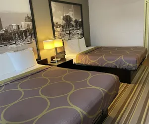 Photo 5 - Delavan Inn and Suites