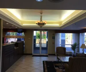 Photo 3 - Ruskin Inn Hotel