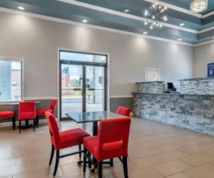 Photo 5 - Econo Lodge