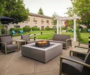 Photo 2 - Courtyard by Marriott Vacaville