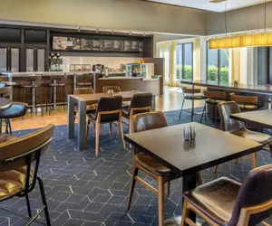 Photo 5 - Courtyard by Marriott Vacaville