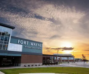 Photo 2 - Comfort Suites Fort Wayne - Southwest