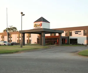 Photo 2 - Super 8 by Wyndham Wichita South