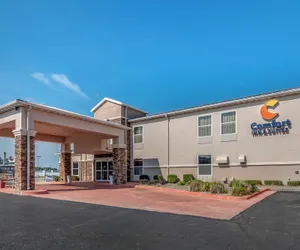 Photo 2 - Comfort Inn & Suites Junction City - near Fort Riley