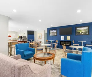 Photo 3 - Quality Inn & Suites Keokuk North