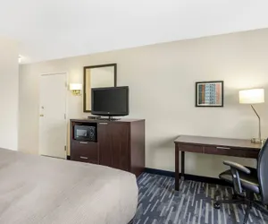 Photo 4 - Quality Inn & Suites Keokuk North