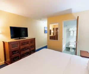 Photo 5 - Fireside Inn & Suites - Belfast