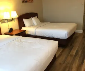 Photo 3 - Fireside Inn & Suites - Belfast