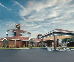 Photo 2 - La Quinta Inn & Suites by Wyndham Shreveport Airport