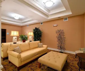 Photo 3 - The Inn at Long Beach