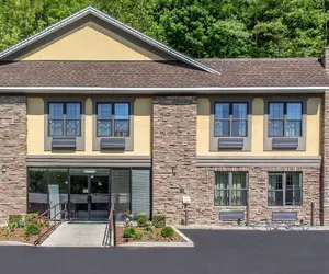 Photo 2 - Quality Inn near Mountain Creek
