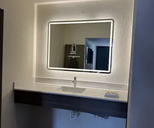 Photo 3 - Ramada by Wyndham Lumberton NC North