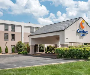 Photo 2 - Comfort Inn Oxford - University Area