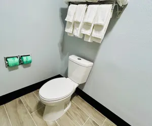 Photo 2 - Baymont by Wyndham Ardmore I-35