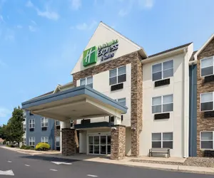 Photo 2 - Holiday Inn Express & Suites Wyomissing by IHG