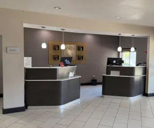 Photo 4 - Comfort Suites Lewisville - Dallas