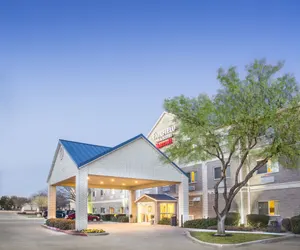 Photo 2 - Fairfield Inn & Suites Dallas Plano