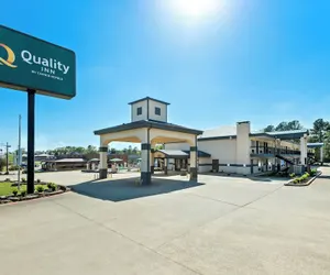 Photo 2 - Quality Inn Marshall