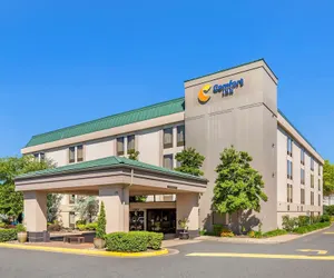 Photo 2 - Comfort Inn Quantico