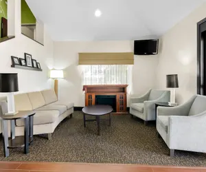 Photo 4 - Sleep Inn & Suites Princeton I-77