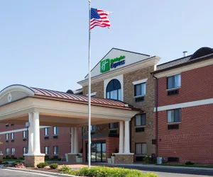 Photo 2 - Holiday Inn Express Sheboygan-Kohler, an IHG Hotel