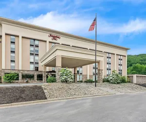 Photo 2 - Hampton Inn Princeton