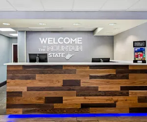 Photo 3 - Hampton Inn Princeton