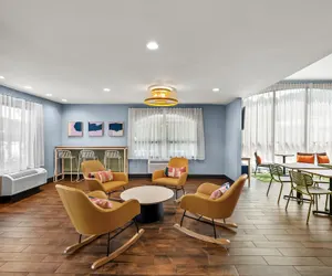 Photo 3 - Spark by Hilton Spring Lake Fayetteville