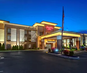 Photo 2 - Hampton Inn Batesville