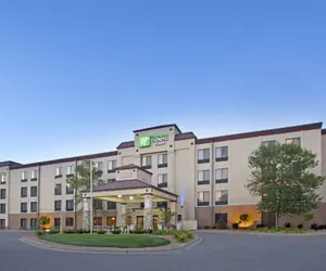 Photo 2 - Holiday Inn Express Hotel & Suites Minneapolis-Minnetonka by IHG