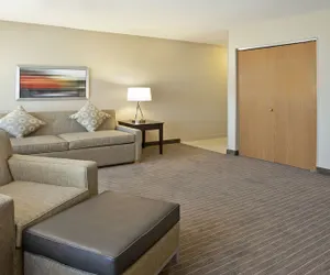 Photo 5 - Holiday Inn Express Hotel & Suites Minneapolis-Minnetonka, an IHG Hotel