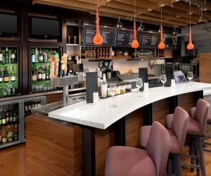 Photo 2 - Courtyard By Marriott Portland Hillsboro