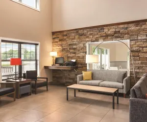 Photo 4 - Country Inn & Suites by Radisson, Buffalo, MN