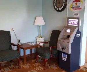 Photo 3 - Super Inn