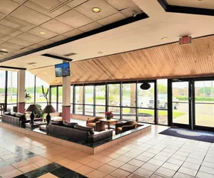 Photo 5 - Days Inn by Wyndham Bay City