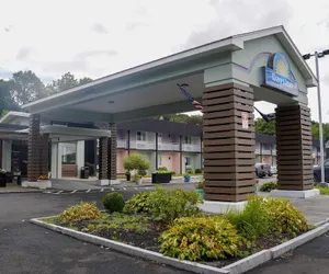 Photo 2 - Days Inn by Wyndham Southington